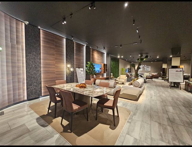 1,000M² SHOWROOM TO LET IN KRAMERVILLE
